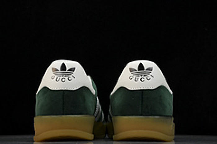 Adidas Sneaker