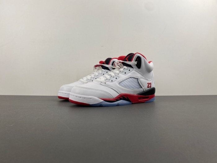 Air Jordan 5 “Fire Red Black Tongue”GS HQ7980-101