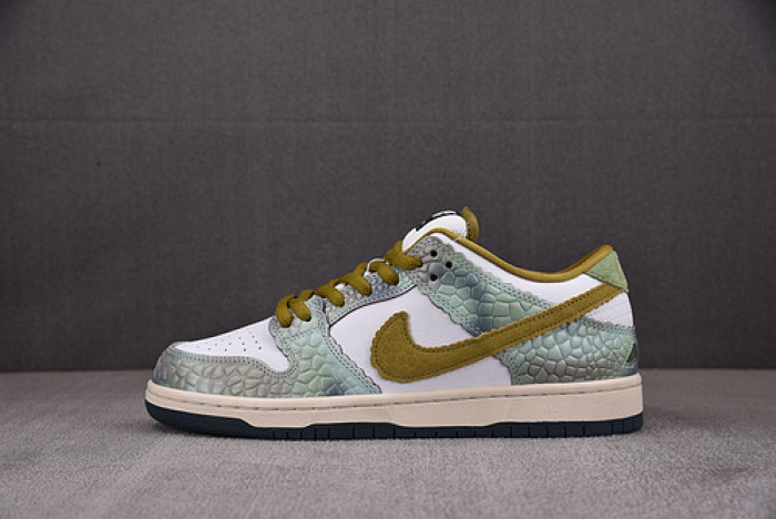 Alexis Sablone x Dunk Low SB ''Chameleon'' HJ3386-300