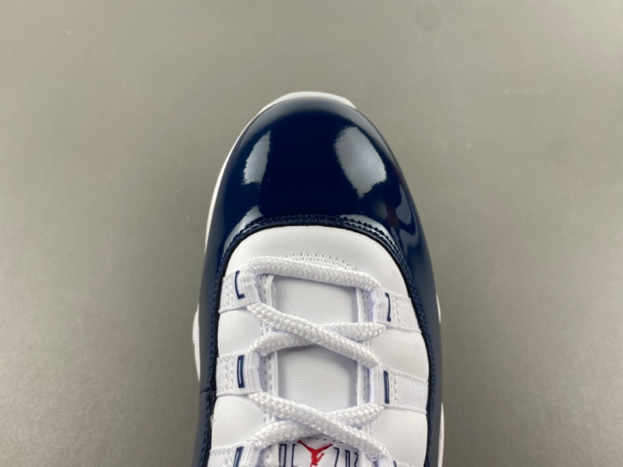 Air Jordan 11 LH0296-400